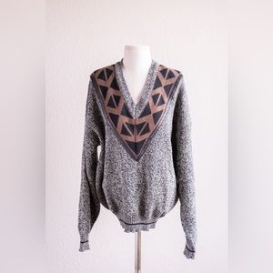 Vintage V Neck Abstract Sweater Size Large